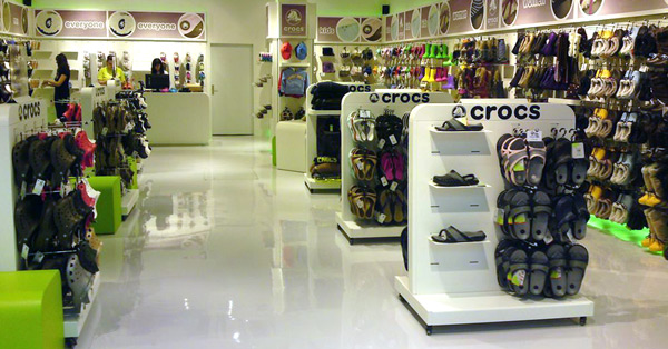 Center Haid Crocs Shop von innen